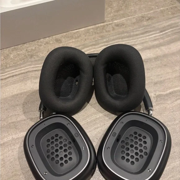 Pod Max - Picture 4 of 5